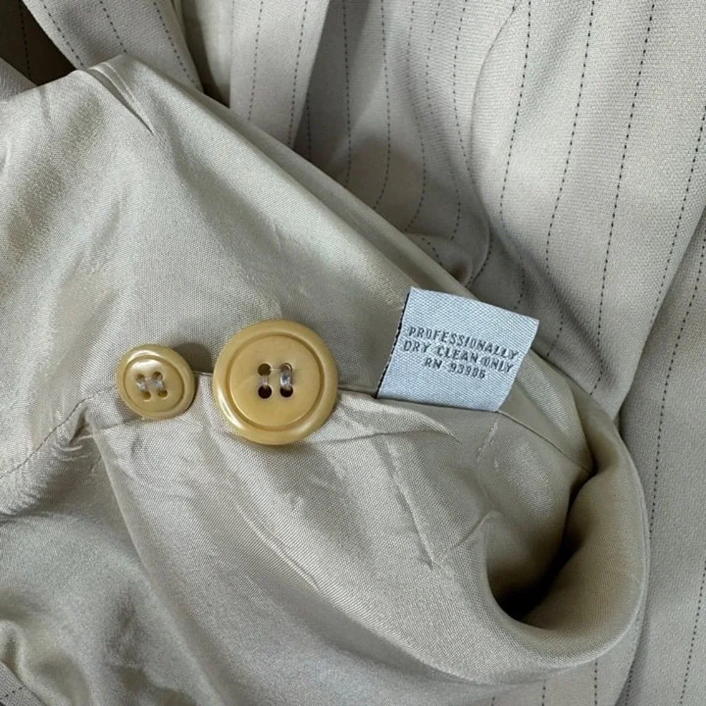 Vintage Beige Petite Sophisticate Collectibles Women's Size 6‎ Blazer Pinstripe